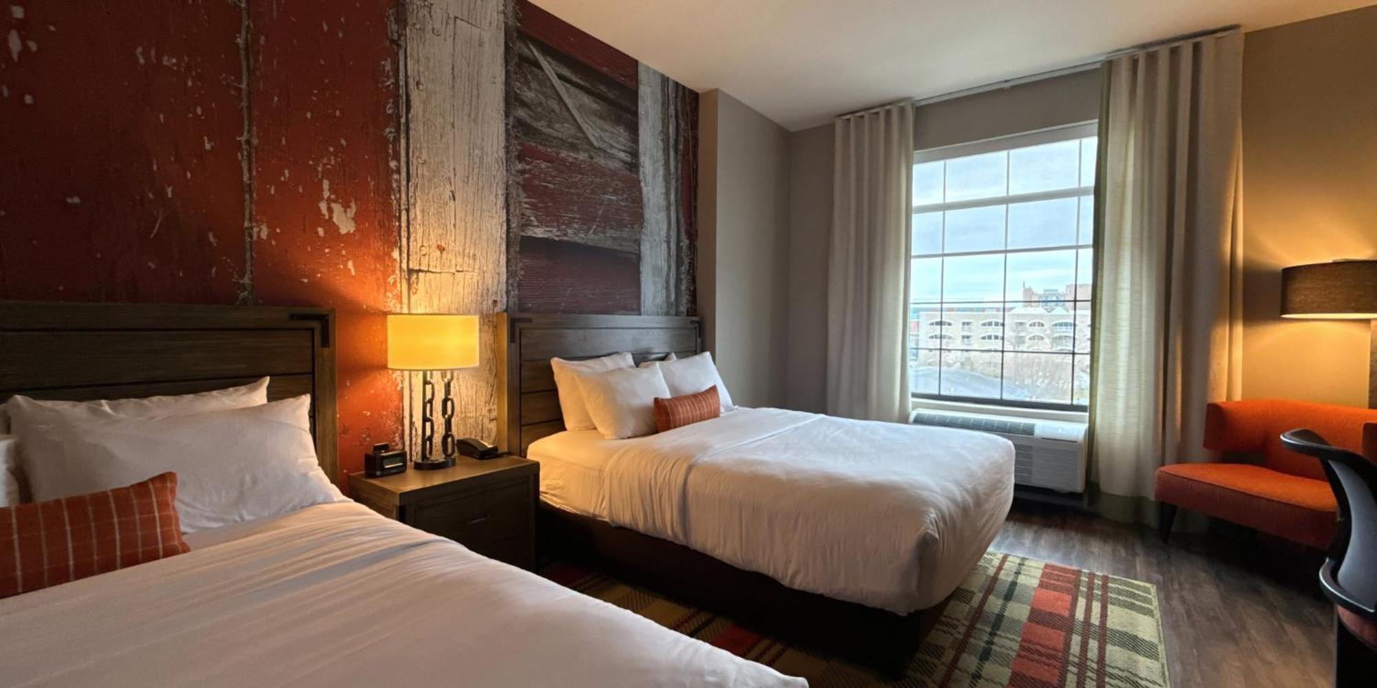 Hotel Indigo Traverse City By Ihg Buitenkant foto